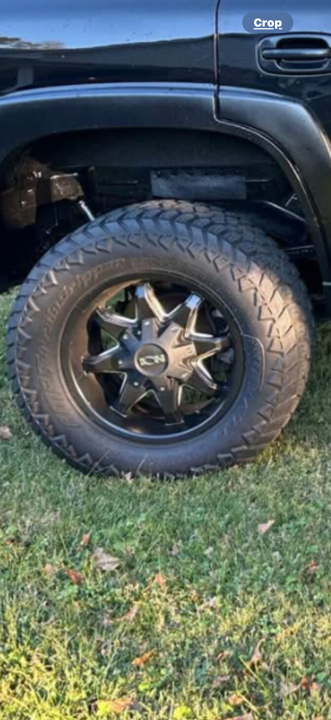 2001 Chevrolet Tahoe 4wd New Nitto Ridge Grappler 305/60R18 (8896)