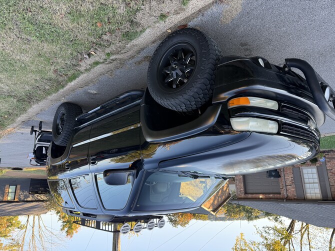 2001 Chevrolet Tahoe 4wd New Nitto Ridge Grappler 305/60R18 (8898)