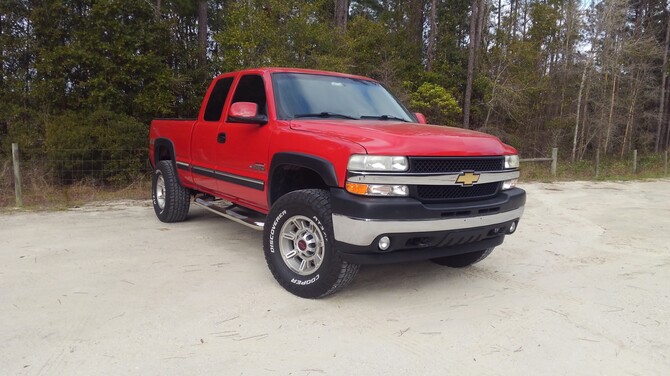 2002 Chevrolet Silverado 2500HD 4wd Cooper Discoverer AT3 XLT 315/70R17 (8867)