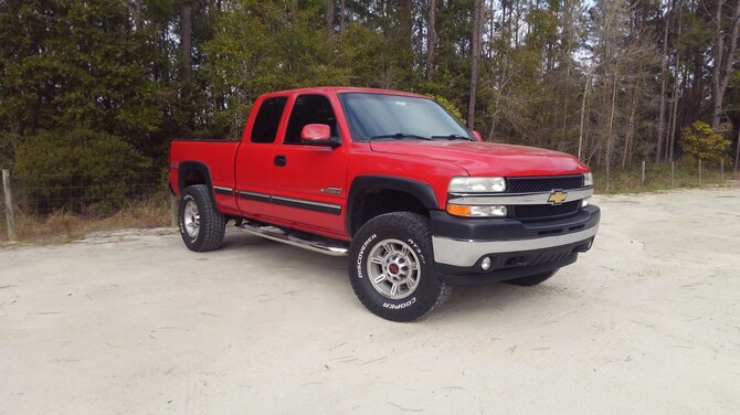 2002 Chevrolet Silverado 2500HD 4wd Cooper Discoverer AT3 XLT 315/70R17 (8868)