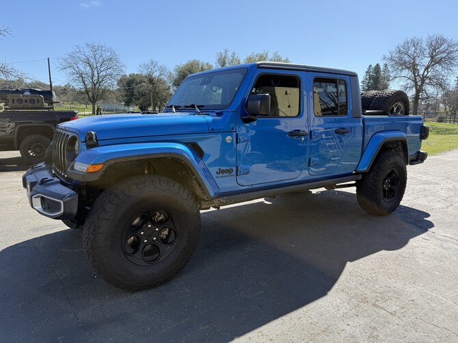 2021 Jeep Gladiator Sport BFGoodrich All-Terrain T/A KO2 37/12.50R17 (8699)