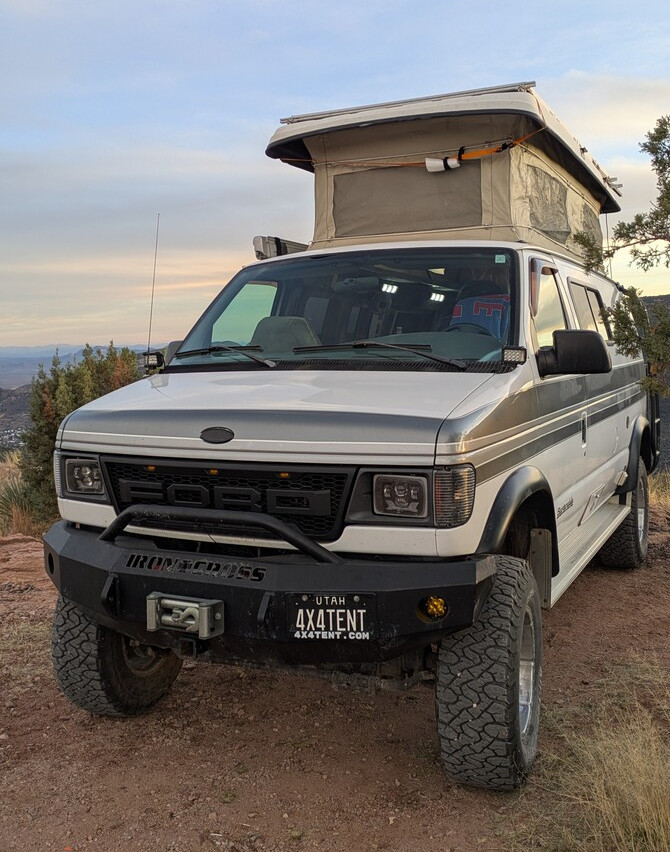 1998 Ford Econoline E250 BFGoodrich All-Terrain T/A KO3 295/70R18 (8940)