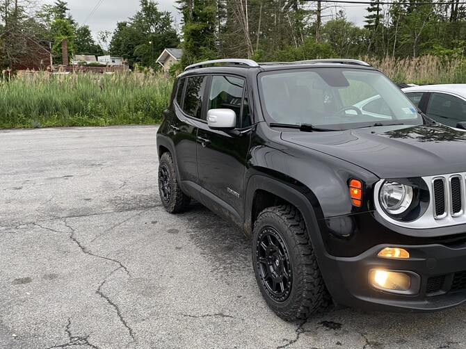 2015 Jeep Renegade Limited Yokohama Geolandar M/T G003 225/65R17 (8429)