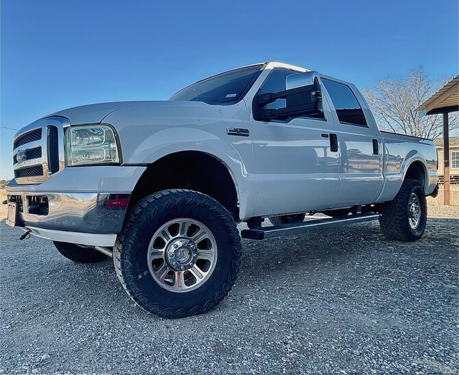 2005 Ford F250 Super Crew 4wd Goodyear Wrangler Territory M/T 325/65R18 (8953)