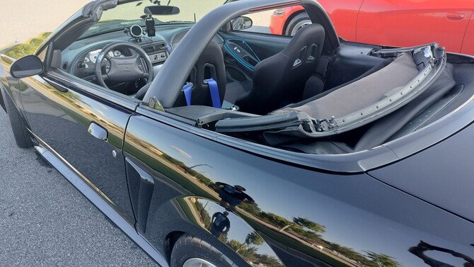 2004 Ford Mustang GT Convertible Mickey Thompson Street Comp 315/35R17 (8888)