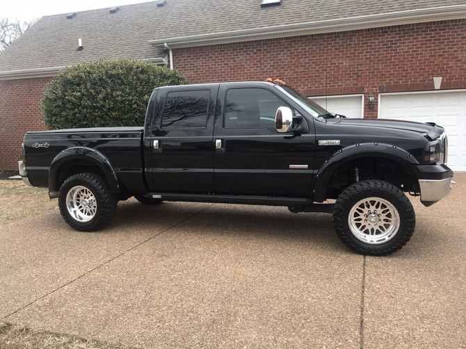 2007 Ford F350 Super Crew 4wd Toyo Open Country M/T 315/60R20 (3858)