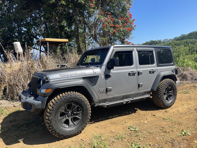 2019 Jeep Wrangler Unlimited Sport S BFGoodrich Mud-Terrain T/A KM3 35/12.50R17 (8479)