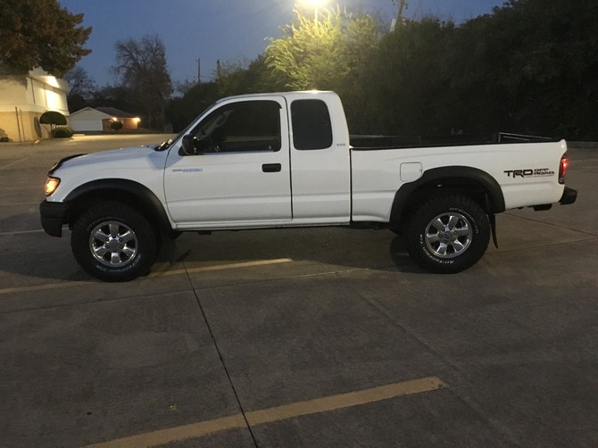 2001 Toyota Tacoma 4wd Xtra Cab BFGoodrich All-Terrain T/A KO2 275/70R16 (2813)