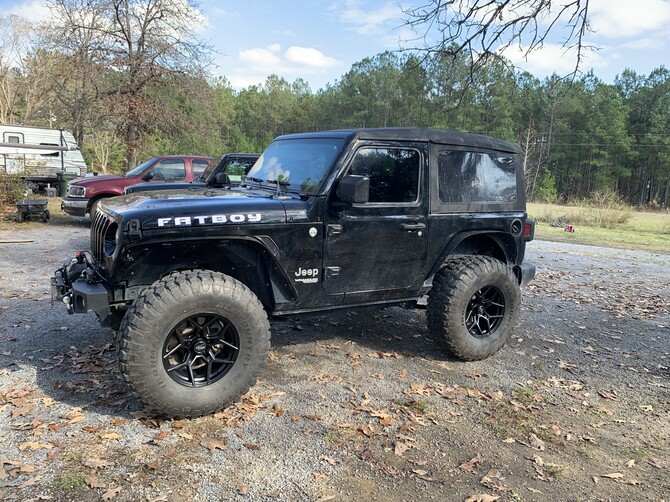 2019 Jeep Wrangler Sport Ironman All Country M/T 37/12.50R17 (8078)