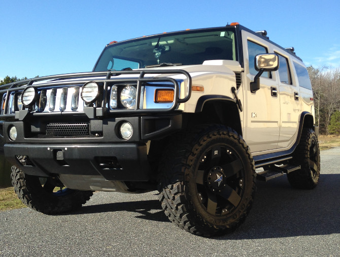 2003 Hummer H2 Base Model Toyo Open Country M/T 35/12.50R20 (1631)