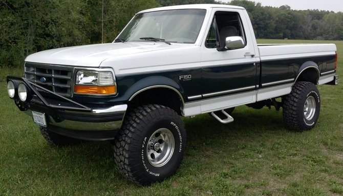 1994 Ford F150 4wd Pick-up BFGoodrich Mud-Terrain T/A KM2 35/12.50R15 (369)