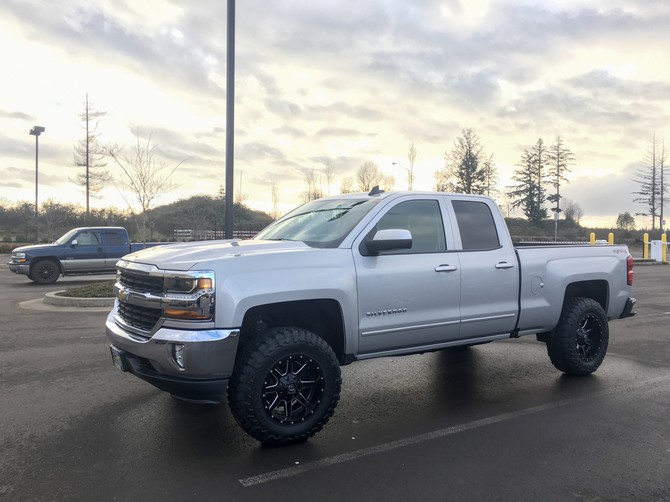 2016 Chevrolet Silverado 1500 4wd Double Cab Toyo Open Country M/T 275/70R18 (2164)