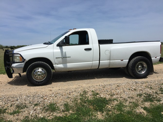 2005 Dodge Ram 3500 Reg Cab 2wd Dually Nitto Ridge Grappler 285/70R17 (4187)