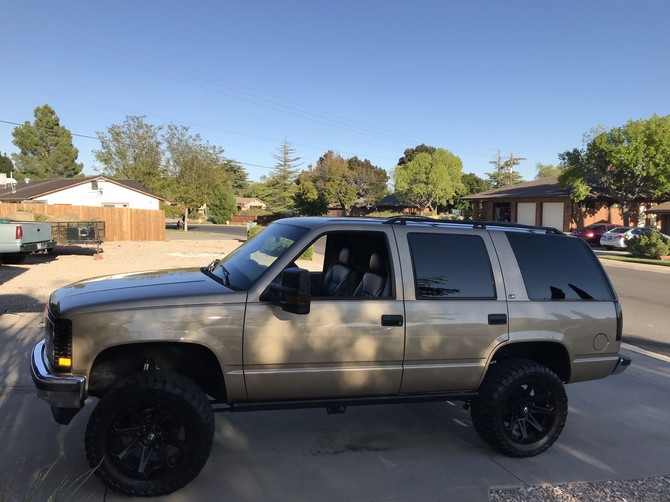 1999 Chevrolet Tahoe 4wd Toyo Open Country M/T 33/12.50R22 (3346)