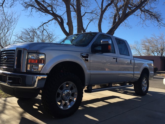 2010 Ford F250 Lariat 4X4 Crew Cab Nitto Trail Grappler M/T 295/65R20 (498)