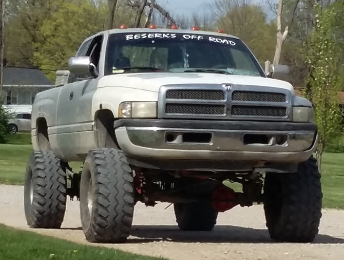 1996 Dodge Ram 2500 Gumb Monster mudder 40/17R15 (2720)