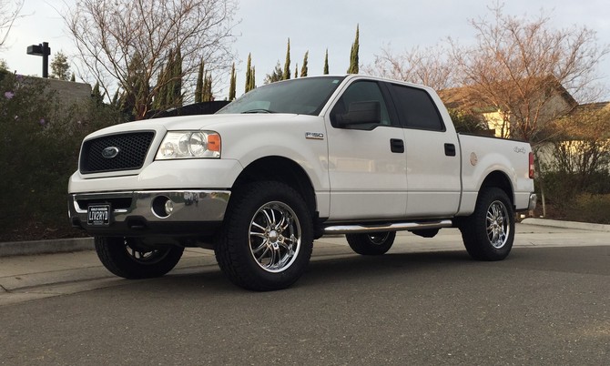 2006 Ford F150 XLT Super Crew 4wd Toyo Open Country A/T II 275/65R20 (2396)