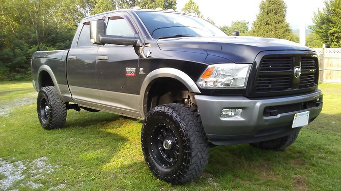 2012 Ram 2500 Outdoorsman Toyo Open Country M/T 315/70R18 (4086)