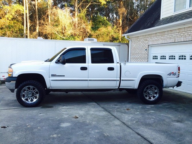 2002 GMC Sierra 2500HD 4wd Toyo Open Country M/T 33/12.50R20 (288)