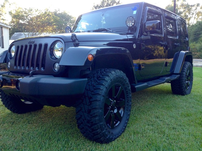 2014 Jeep Wrangler Unlimited Sahara Toyo Open Country M/T 33/12.50R18 (1479)