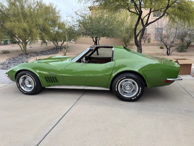 1972 Chevrolet Corvette Base Model BFGoodrich Radial T/A 255/60R15 (9029)