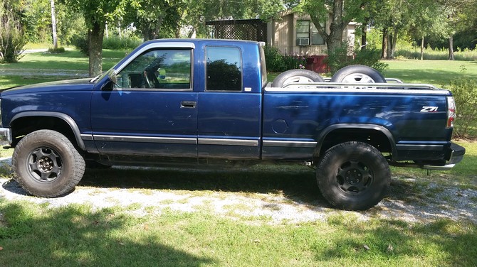 1993 Chevrolet K1500 Z71 Pick-up Nitto Terra Grappler 285/75R16 (908)