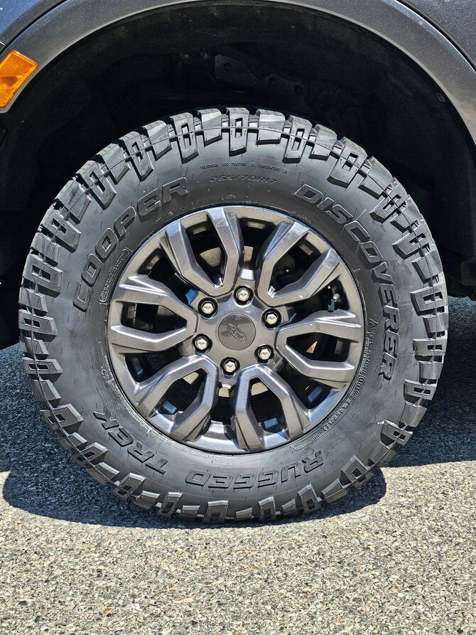 2019 Ford Ranger XLT 4x4 Cooper Discoverer Rugged Trek 265/70R17 (8803)