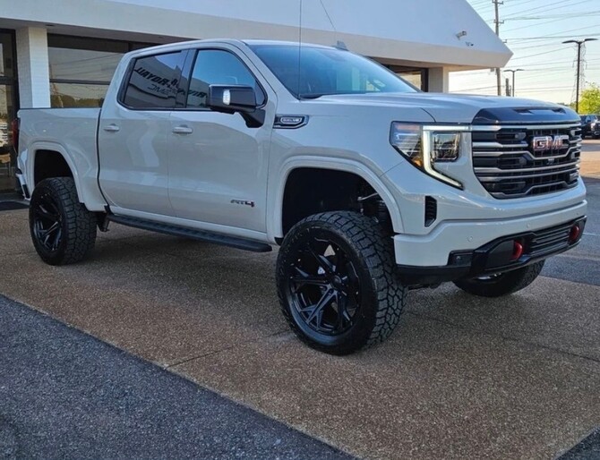 2026 GMC Sierra 1500 AT4 Falken WildPeak A/T4W 35/12.50R22 (9028)