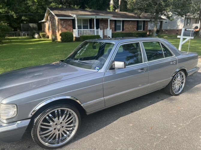 1983 Mercedes-Benz 300SD Base Model Nexen CP662 235/35R20 (8871)