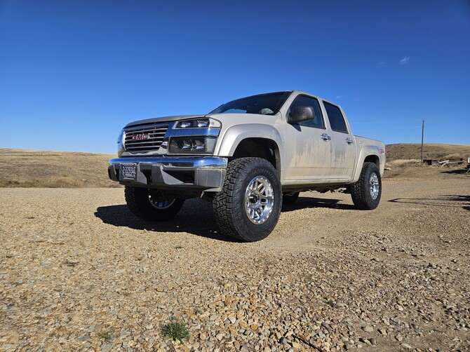 2004 GMC Canyon SLE Z71 Package Nitto Terra Grappler G3 285/70R17 (8882)
