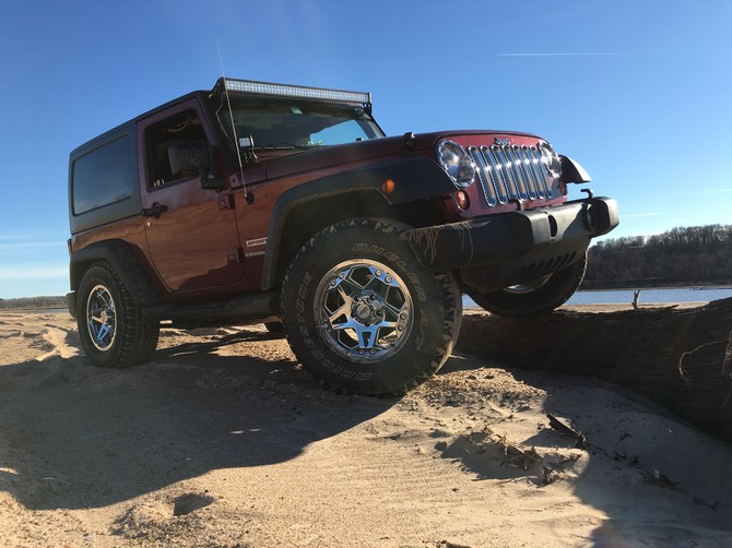 2011 Jeep Wrangler Sport Bridgestone Dueler A/T Revo 2 285/70R17 (1443)