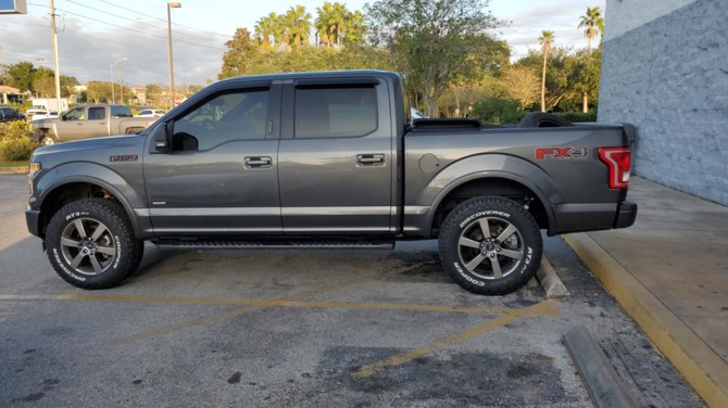 2017 Ford F150 4wd Heavy-Duty SuperCrew Cooper Discoverer AT3 XLT 285/65R20 (4961)