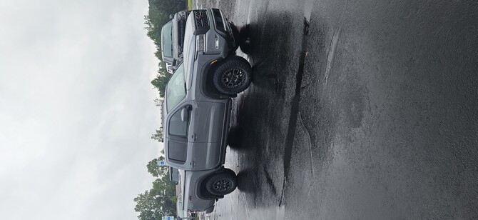 2024 Nissan Frontier PRO-4X Nitto Ridge Grappler 275/70R17 (8815)