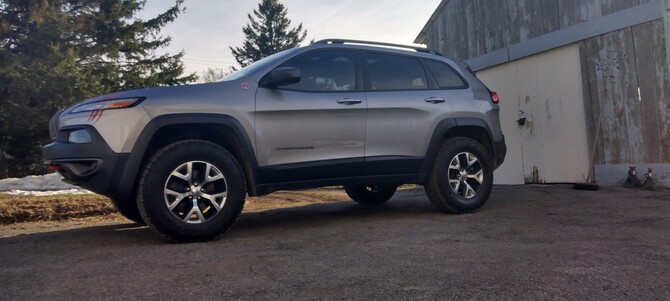 2014 Jeep Cherokee 4X4 Trailhawk Toyo Open Country C/T 245/75R17 (8068)