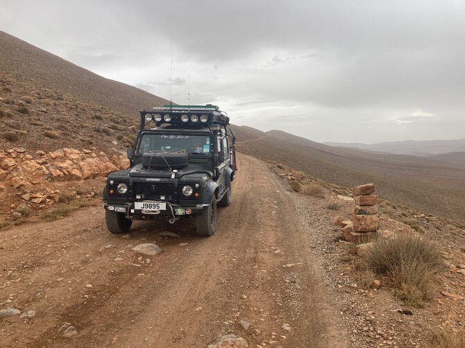 1992 Land Rover Defender 110 County Toyo Open Country A/T II 265/70R16 (8422)