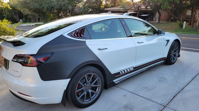 2020 Tesla Model 3 Long Range AWD Michelin Defender 265/65R18 (7611)