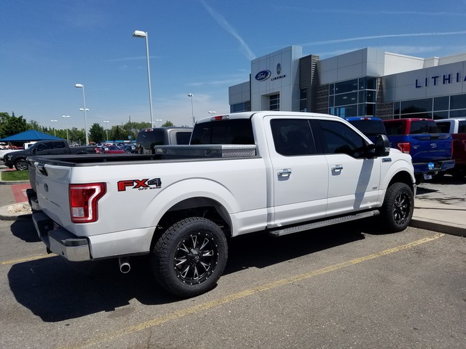 2017 Ford F150 4x4 supercrew Nitto Terra Grappler G2 275/60R20 (2488)