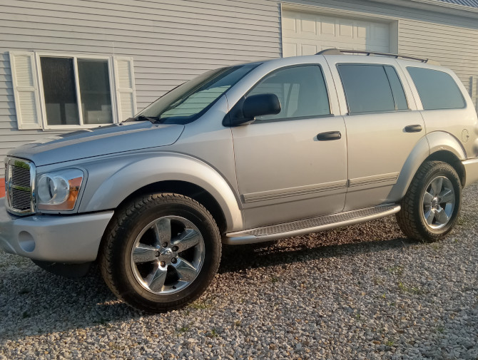 2004 Dodge Durango Limited 4wd Milestar Patagonia A/T R 275/65R20 (8505)