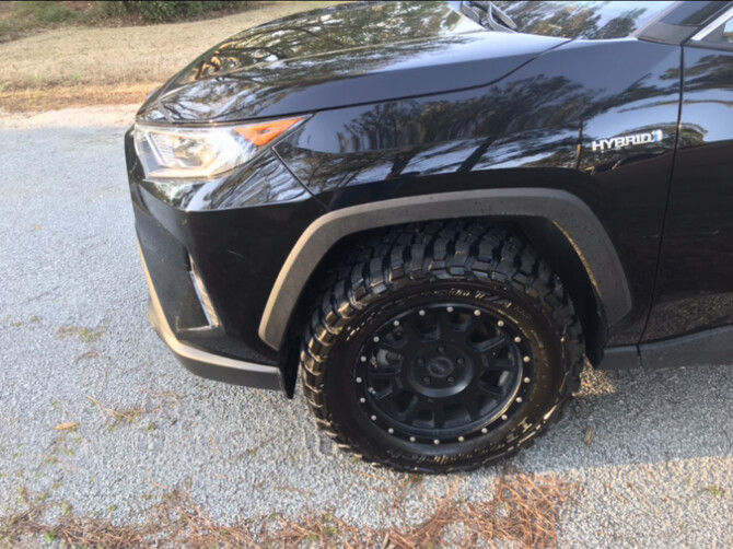 2020 Toyota RAV4 XLE Hybrid BFGoodrich Mud-Terrain T/A KM3 255/65R17 (7054)