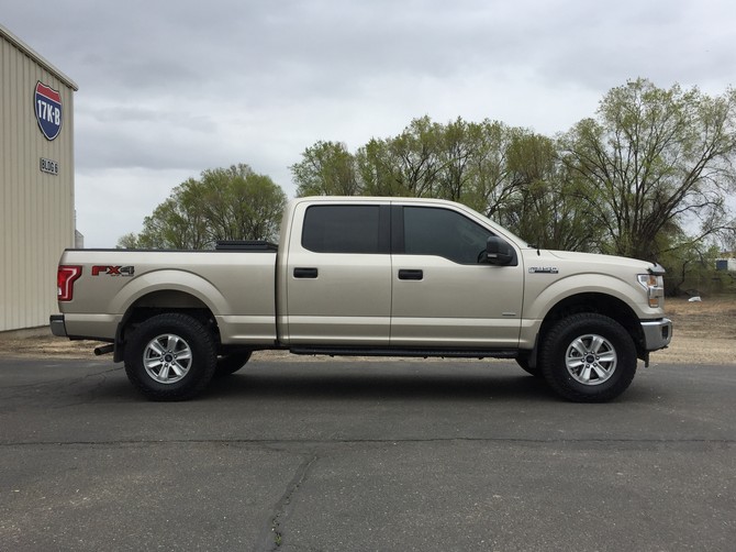 2016 Ford F150 4wd SuperCrew Falken Wildpeak A/T3W 285/75R17 (2366)