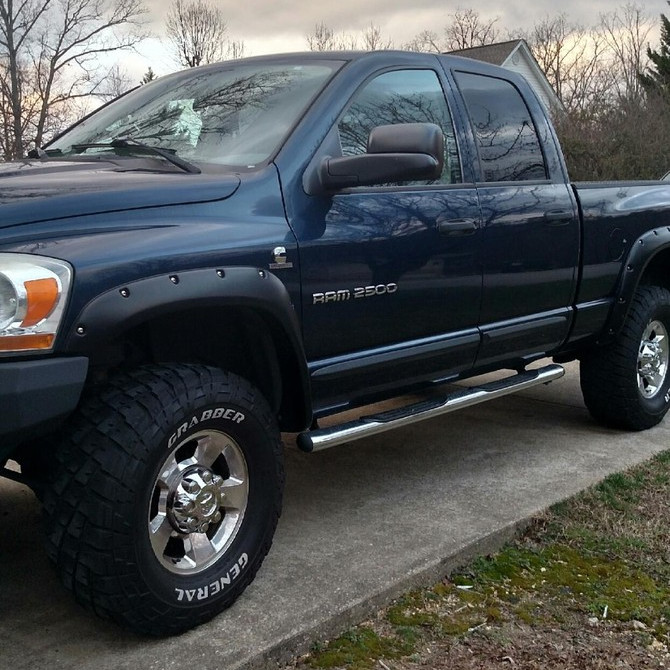 2006 Dodge Ram 2500 QuadCab 4wd General Grabber 35/12.50R17 (2576)