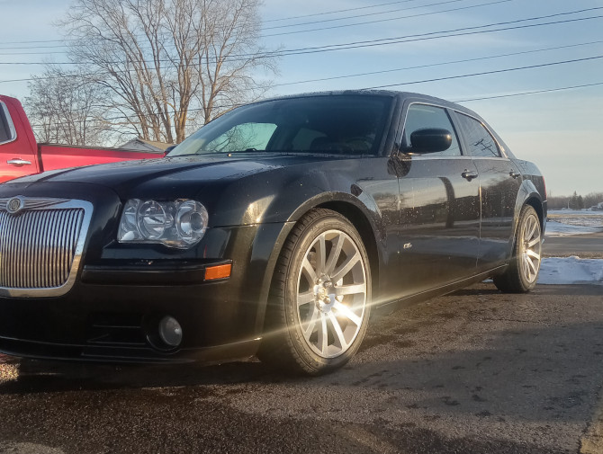 2006 Chrysler 300C SRT-8 Nitto Motivo 245/45R20 (8702)