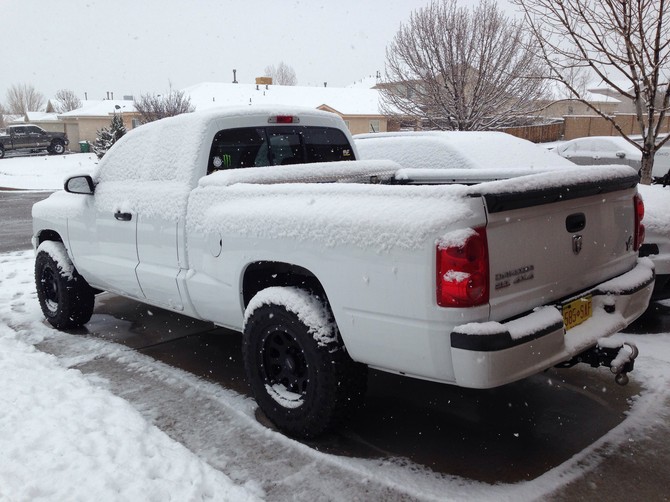 2008 Dodge Dakota Club Cab 4wd SLT Goodyear Wrangler DuraTrac 265/75R16 (451)