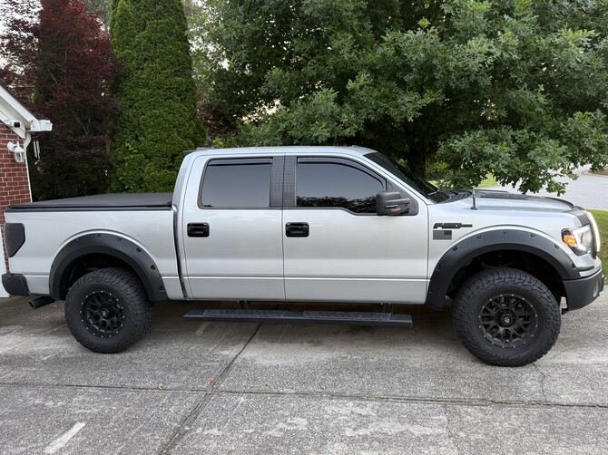2012 Ford F150 Lariat 2wd Super Crew Falken WildPeak A/T4W 285/70R17 (9101)