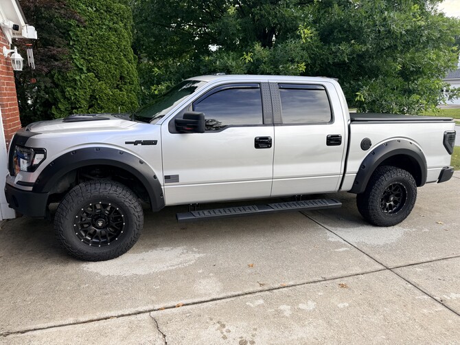 2012 Ford F150 Lariat 2wd Super Crew Falken WildPeak A/T4W 285/70R17 (9104)
