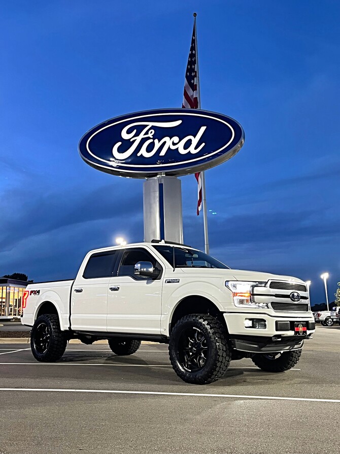 2020 Ford F150 Platinum Ironman All Country M/T 35/12.50R20 (7934)