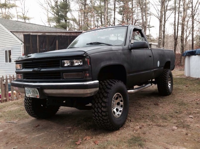 1988 GMC K2500 4wd Pick-up Dunlop Radial Mud Rover 35/12.50R15 (770)