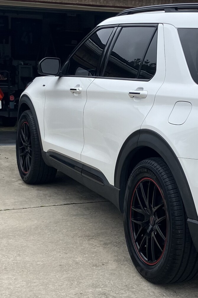 2022 Ford Explorer ST-Line Pirelli Scorpion Verde All Season 285/50R20 (8916)