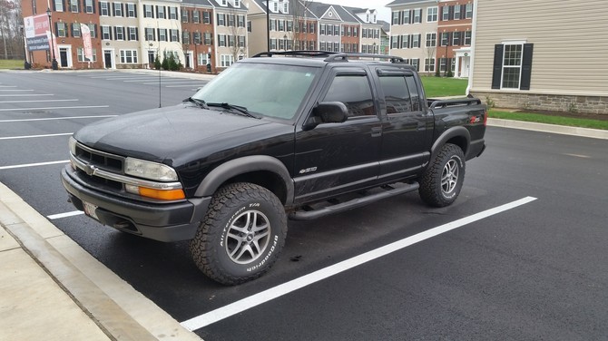 2002 Chevrolet S10 4x4 Crew Cab ZR5 BFGoodrich All-Terrain T/A KO2 31/10.50R15 (1180)