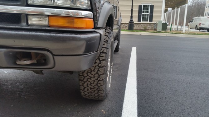 s10 tire size